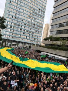 Deputado Tito Barichello apoia manifestação a favor Dallagnol em Curitiba “Juntos com Deltan”