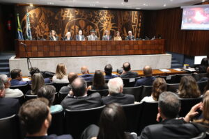 Deputado Delegado Tito Barichello promove debate sobre Liberdade de Expressão na ALEP