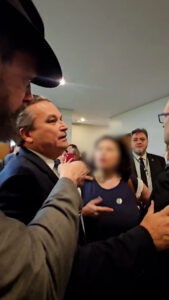 Confusão em reunião da CCJ leva Deputado Delegado Tito Barichello a dar voz de prisão por Injúria Racial