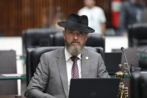 Segurança Municipal Reforçada: Delegado Xerifão é coautor de Projeto Estratégico no Paraná