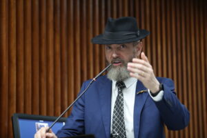 Deputado delegado Tito Barichello repudia uso irregular de avião da FAB por Ministro Alexandre de Moraes