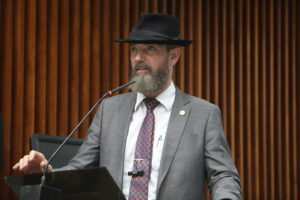 Deputado delegado Xerifão apoia taxa para investigados cobrirem custos de inquéritos no Paraná