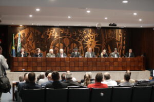 Audiência recebe sugestões para aprimorar PL que multa receptores de metais furtados no Paraná