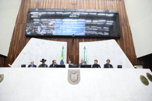Som da terra ecoa na Alep: Deputado Xerifão homenageou duplas sertanejas em Sessão Solene