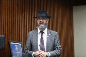 Deputado Delegado Xerifão celebra protagonismo na redução histórica do IPVA no Paraná