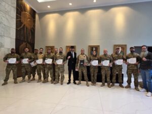 Deputado Xerifão entrega Menção Honrosa ao COPE pelo serviço à sociedade paranaense