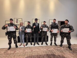 Deputado Delegado Xerifão presta homenagem aos guerreiros do BPChoque