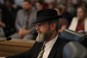 CCJ aprova projeto do deputado Delegado Xerifão que garante acesso eficaz ao spray de pimenta como instrumento de legítima defesa para mulheres no Paraná