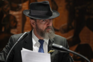 Deputado Delegado Xerifão propõe levantamento inédito sobre pessoas em situação de rua no Paraná