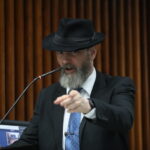 CCJ aprova projeto que prevê multa para quem for flagrado usando drogas ilícitas em espaços públicos do Paraná