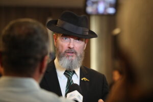 Deputado Tito Barichello defende denúncia contra Renato Freitas em protesto no supermercado