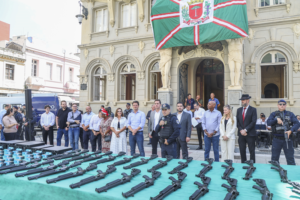 Investimento em segurança: Delegado Barichello acompanha entrega de equipamentos à Guarda Municipal