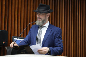 Deputado aciona Conselho de Ética e pede cassação de Renato Freitas após denúncia contra PM em Curitiba