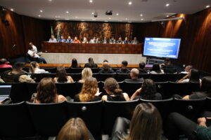Deputado Delegado Tito Barichello promove audiência pública sobre saúde mental de profissionais da segurança no Paraná