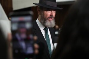 Delegado Tito Xerifão assume compromisso com valorização salarial de soldados de 3ª classe e aposentados