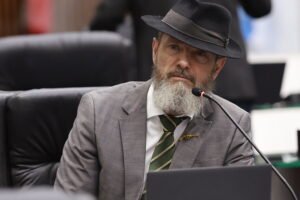 Projeto de Delegado Tito Xerifão que amplia transparência nas compras é aprovado na CCJ da Assembleia